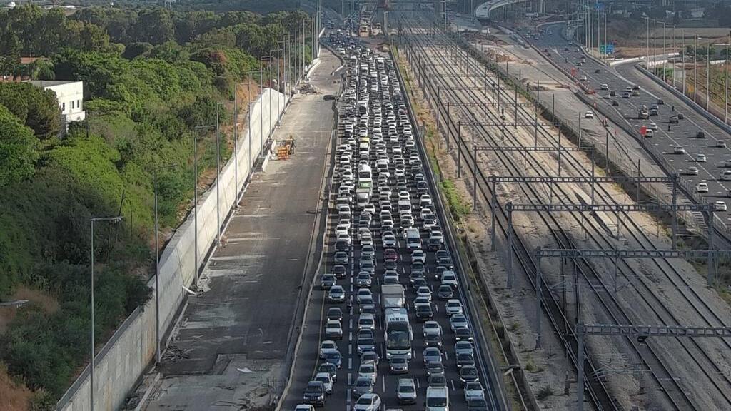 איילון דרום נחסם במחלף קק״ל