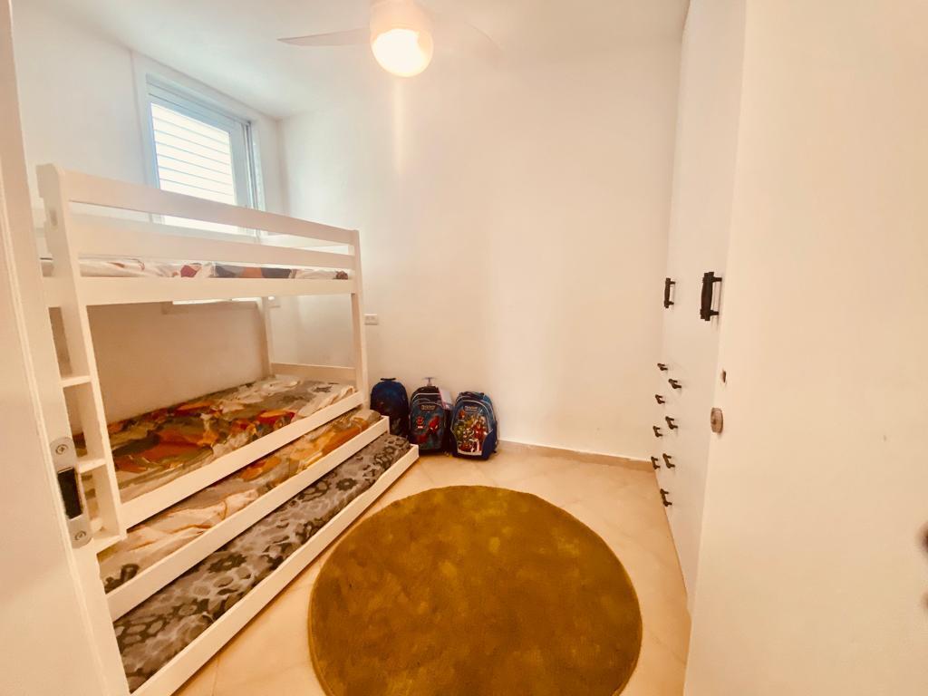 שיפוץ בהתנדבות דירה למשפחה נזקקת, קבוצת דרך הלב