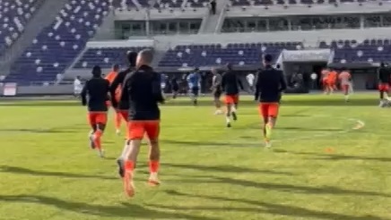 שחקני בני יהודה והפועל ראשל"צ רצים למרחב המוגן