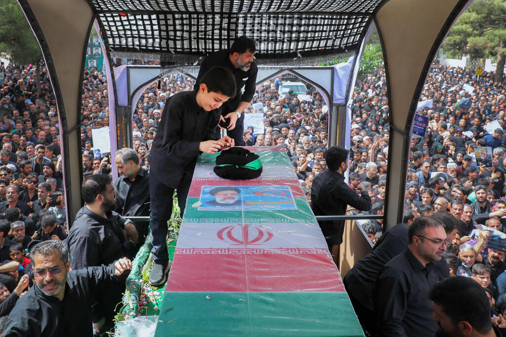 איראן הלוויה של נשיא איראן איברהים ראיסי בעיר בירג'נד התרסקות מסוק