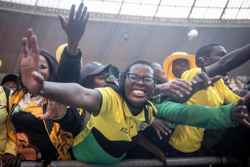דרום אפריקה בחירות תומכי מפלגת הקונגרס הלאומי האפריקני ANC