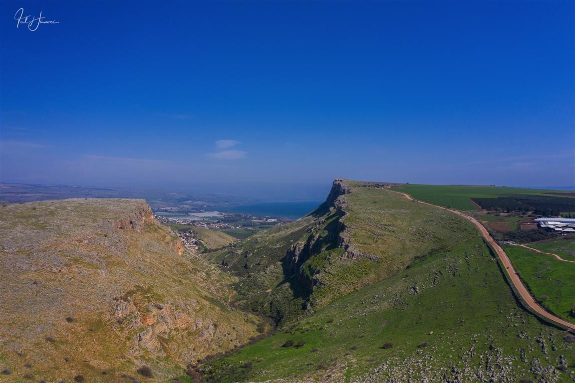Гора Арбель. Фото: Таль Ханохи (צילום: טל חנוכי)