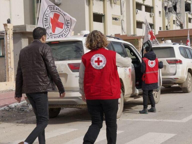 העברת הישאם א-סייד לצלב האדום