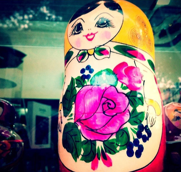 האם לכל אחת יש את אינסטינקט הבבושקה? קארין ארד תגלה בקרוב (צילום: מור יצחק)