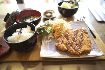 ביפן כל קערה מסמלת טכניקת בישול אחרת (צילום: thinkstock)
