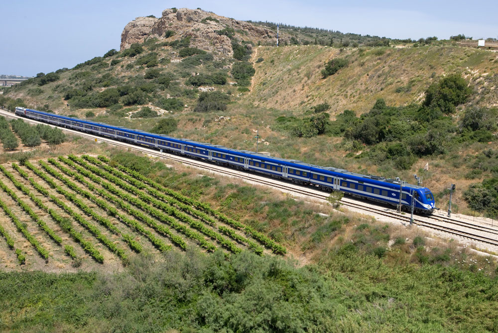 תשכחו מפקקים. אפשר להשאיר את הרכב בבית ולצאת לטיול בקלות עם רכבת ישראל (צילום: רכבת ישראל)