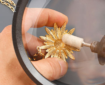 איך לנקות תכשיטי זהב? (צילום: thinkstock)