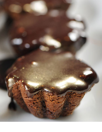 עוגיות שוקולד צ'יפס עם קליפות תפוזים מסוכרות (צילום: דודו אזולאי)