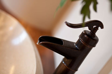 ברז הכיור לנטילת ידיים (צילום: גידי בועז)