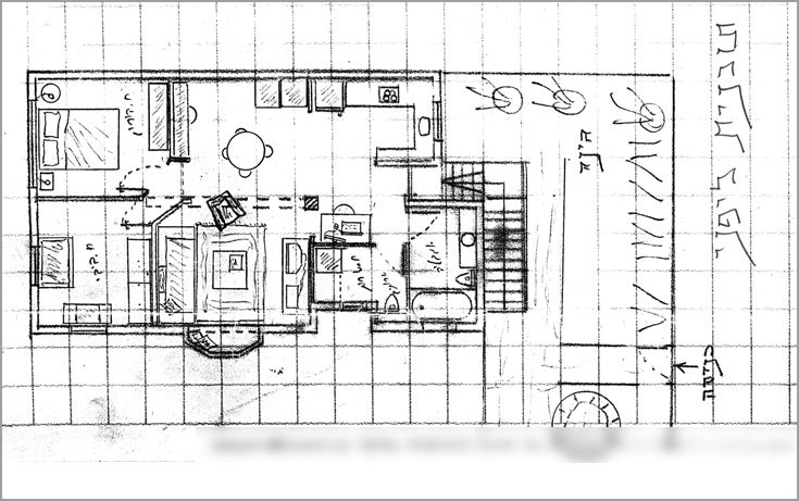 תוכנית הבית, ''לפני'': מדרגות מובילות לדירת שלושה חדרים, שמתפרשים על  76 מ''ר (באדיבות סטודיו סמי שלום כנפו)