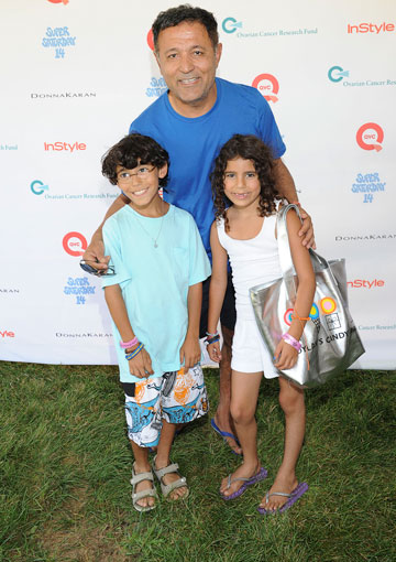 אלי טהרי עם שני ילדיו, 2011. בגיל 30 כבר היה מיליונר (צילום: gettyimages)