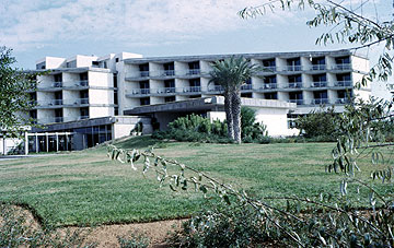 המלון בקיסריה, כיום ''דן''. אחד המפוארים (צילום: דוד בסט)