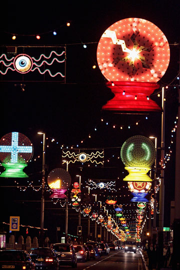 עשרה קילומטרים של אור. פסטיבל האורות בבלקפול (צילום: gettyimages)