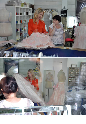 העבודה על שמלת הכלה בסטודיו של גלית לוי