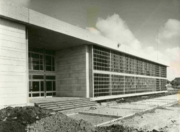 הצלחה אקלימית: בניין גילמן באוניברסיטת תל אביב (מתוך 'אוסף הארכיון לתולדות האוניברסיטה')