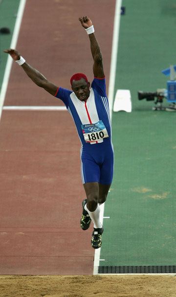 פיליפ אידוו. להיט אופנתי באולימפיאדת אתונה בשנת 2004  (צילום: gettyimages)