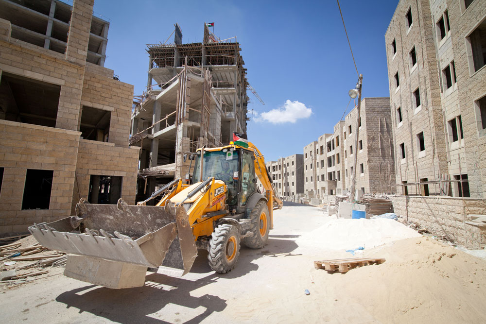 רוואבי היא יוזמה פרטית: היזם המקומי הוא בשאר אל-מסרי (52), יליד שכם ובן לאחת המשפחות הפלסטיניות העשירות, שמעורב באמצעות חברת Massar International בפרויקטי בנייה חובקי עולם  (צילום: דור נבו)