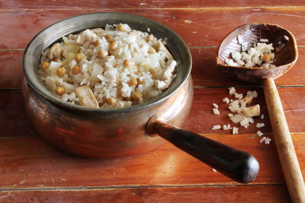 אורז עם חזה עוף וחומוס (צילום: אסנת לסטר)