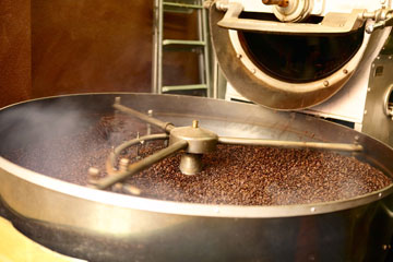 טחינת הקפה אפשרית רק לאחר קלייתו (צילום: thinkstock)