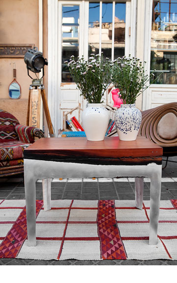 שולחן עץ ויציקת אלומיניום בעיצוב הילה שמיע, ''אסופה'' (צילום: ענבל מרמרי)