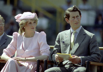 סגנון הלבוש בתקופת הנישואים. צ'ארלס ודיאנה, 1983 (צילום: gettyimages)