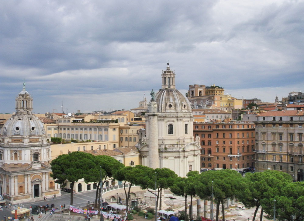 רומא. בניינים עתיקים, פסלים מרשימים והמון חנויות אופנה (צילום: מאיה ויניק)
