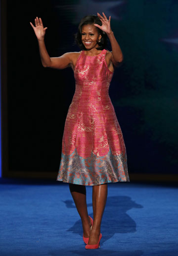 מישל אובמה, 2012. אוהבת לחשוף את הזרועות (צילום: gettyimages)
