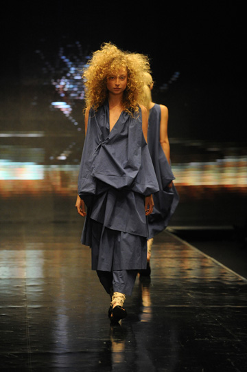 תצוגת האופנה של ששון קדם בשבוע האופנה תל אביב 2011. ''אני מרגיש שאני עדיין רלוונטי'' (צילום: גדי דגון)