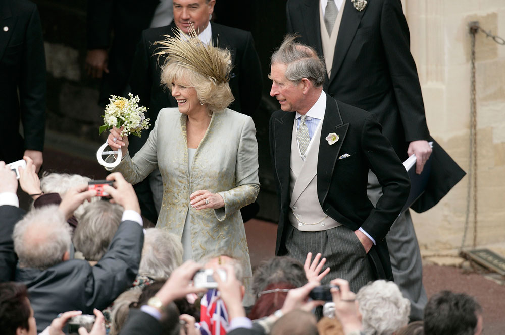 המלכה לא הגיעה. צ'ארלס וקמילה ביום חתונתם, אפריל 2005 (צילום: gettyimages)