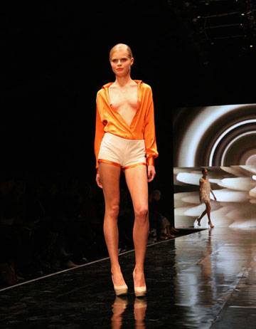 התצוגה של שי שלום בשבוע האופנה תל אביב 2011 (צילום: ענבל מרמרי)