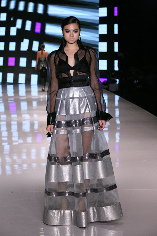 תצוגת האופנה של המעצבת רזיאלה גרשון חורף 2012-13 (צילום: ענבל מרמרי)