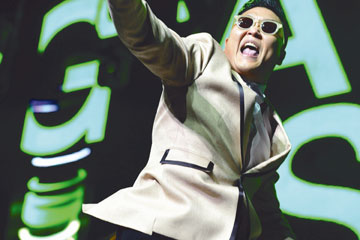הקוריאני הכי מפורסם אחרי קים ג'ונג איל. Psy