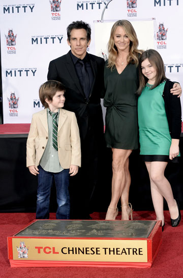 כבר לא רואים משפחתיות כזו בהוליווד. בן סטילר ומשפחתו (צילום: gettyimages)