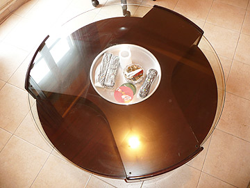 שולחן רטרו מטורף (צילום: ציפי גלעד)