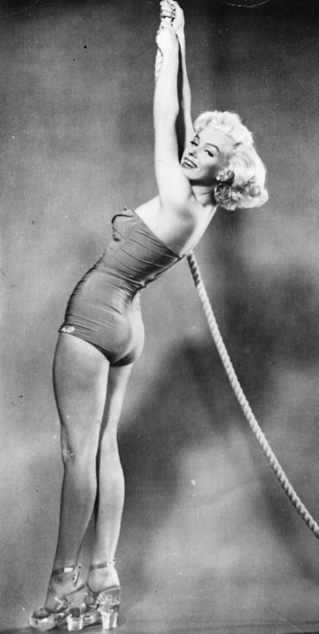 בגד גוף ואמביציה. מרילין מונרו  בשנת 1948 (צילום: gettyimages)
