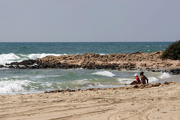 חוף הבונים, אחד היפים והחשובים בישראל מבחינה אקולוגית, עלול לספוג שני מוקדי פיתוח. הוגש ערר כדי לשמור על האופי הקיים (צילום: אלעד גרשגורן)