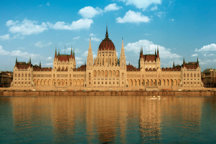 בניין הפרלמנט בבודפשט. אחד הבניינים היפים בהונגריה (צילום: Gary Edenfield,cc)