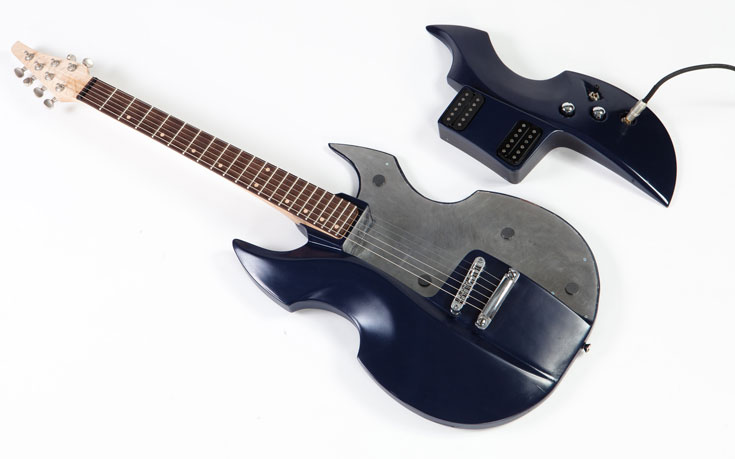 הגיטרה החשמלית של אנדריי ניימן: תיבה מודולרית וליבות עץ מתחלפות, שמגוונות את המנעד המוסיקלי (צילום: עודד אנטמן )