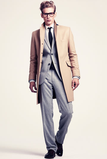 H&M. דמיינו את החליפה על אנחל בונני (צילום: אנדראס סודין )
