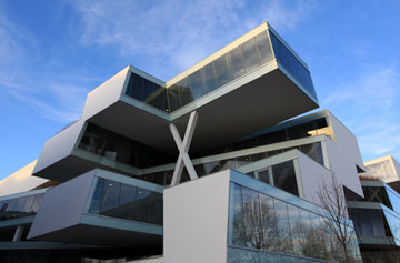 בניין חברת התרופות ''אקטליון'' בשווייץ. עוד פרויקט של הרצוג ודה מרון