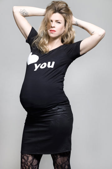 אילנה ברקוביץ' לאבישג ארבל. ''היריון זה לא דבר שמסתירים'' (צילום: רונן פדידה )