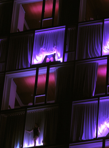 מלון סטנדרד. חדרים הנשקפים לעיני כל (צילום: GettyImages)