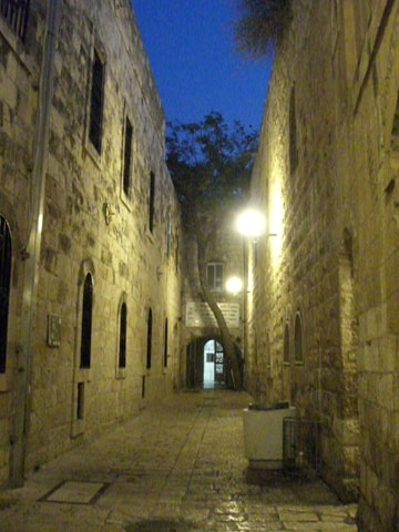 טרנד לוהט. סיורי סליחות בירושלים (צילום: אריאלה אפללו)