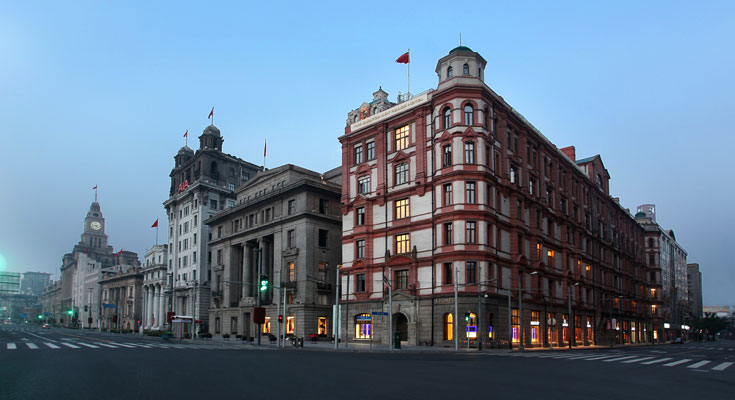הבניין הוויקטוריאני, שבו היה פעם מלון ''פאלאס'', מעיד על ימי הזוהר של שנחאי בתחילת המאה ה-20 (באדיבות: Swatch Art Peace Hotel)