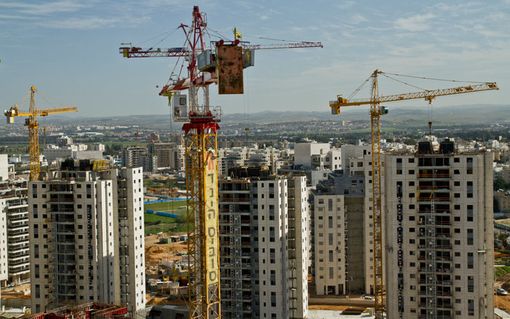 המלה ''מושבה'' אינה מתארת את רעש הבנייה. רק 40% מהשכונה מאוכלסת, והיא עוד תצטופף מבחן שכונה אם המושבות פתח תקוה פתח תקווה