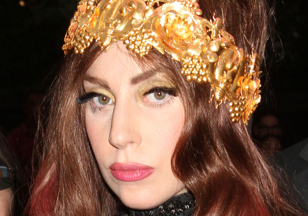 לשימוש חד פעמי קן בורכוב קן חנניה בורכוב מעצב תכשיטים ליידי גאגא