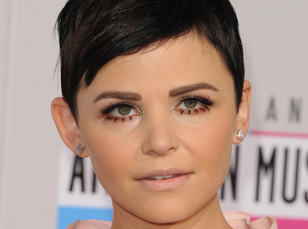 לשימוש המגזינים בלבד גו סטייל ריסים ג'ניפר גודווין