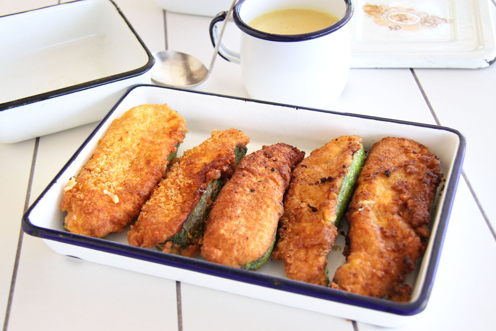 לשימוש בכתבה בלבד קישואים ממולאים גבינות סיר לשבת קישואים