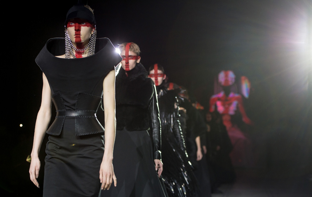 סיכום שבוע האופנה אופנה לונדון סתיו חורף 2015 2016  גארת' פיו