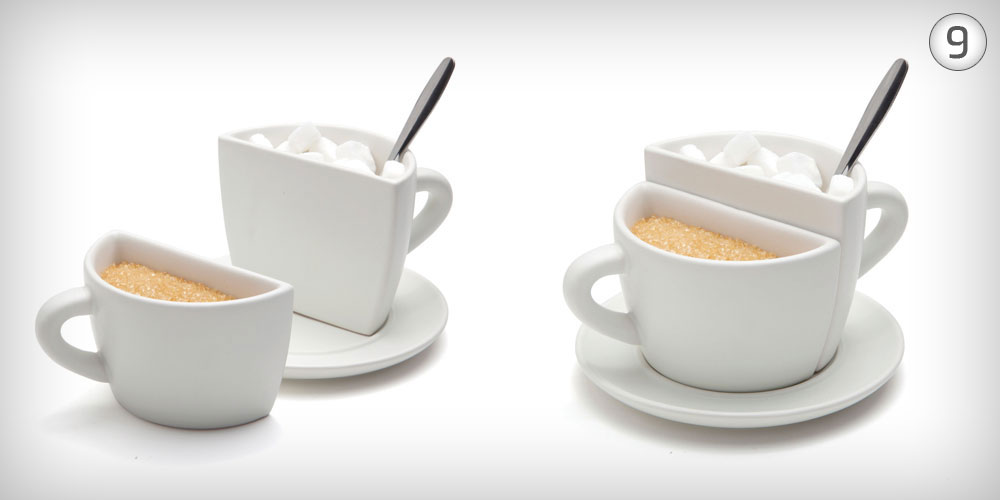 9. למארחים: Coffee Brake הוא ספל פורצלן עם שתי ידיות, שמתפרק לשני כלים נפרדים, שבהם אפשר להגיש, בסוף הארוחה, סוכר או תיונים. 80 שקל, בעיצוב סטודיו עמידב מתנות פסח 2014 מונקי ביזנס